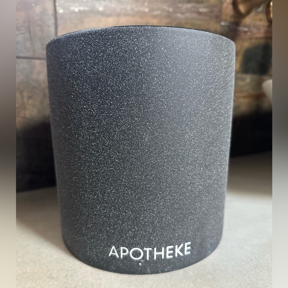 Apotheke 72oz Charcoal Candle 4 wick - Picture 6 of 6